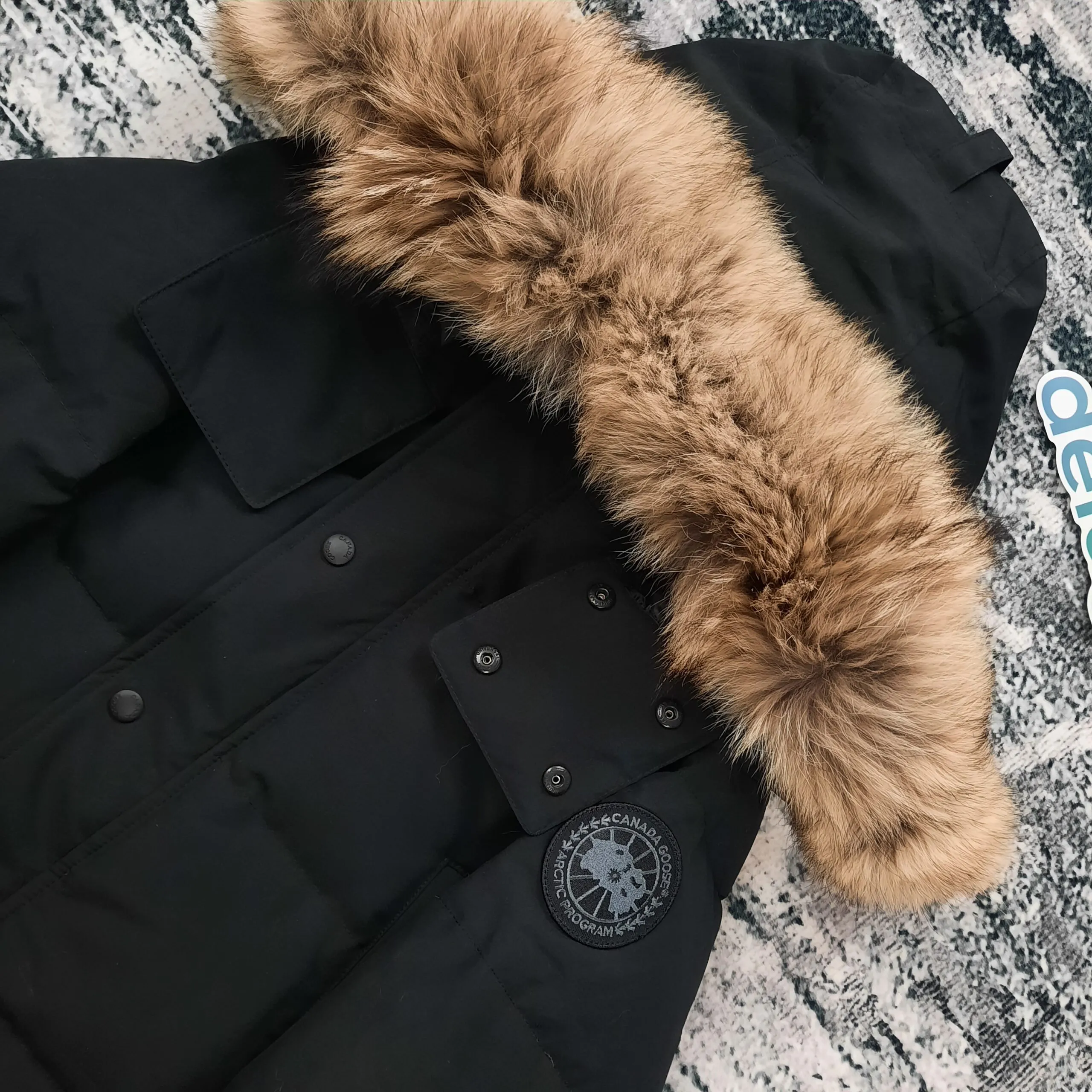 Canada Goose Wyndham Parka Black Label - Authentic Luxury Designer