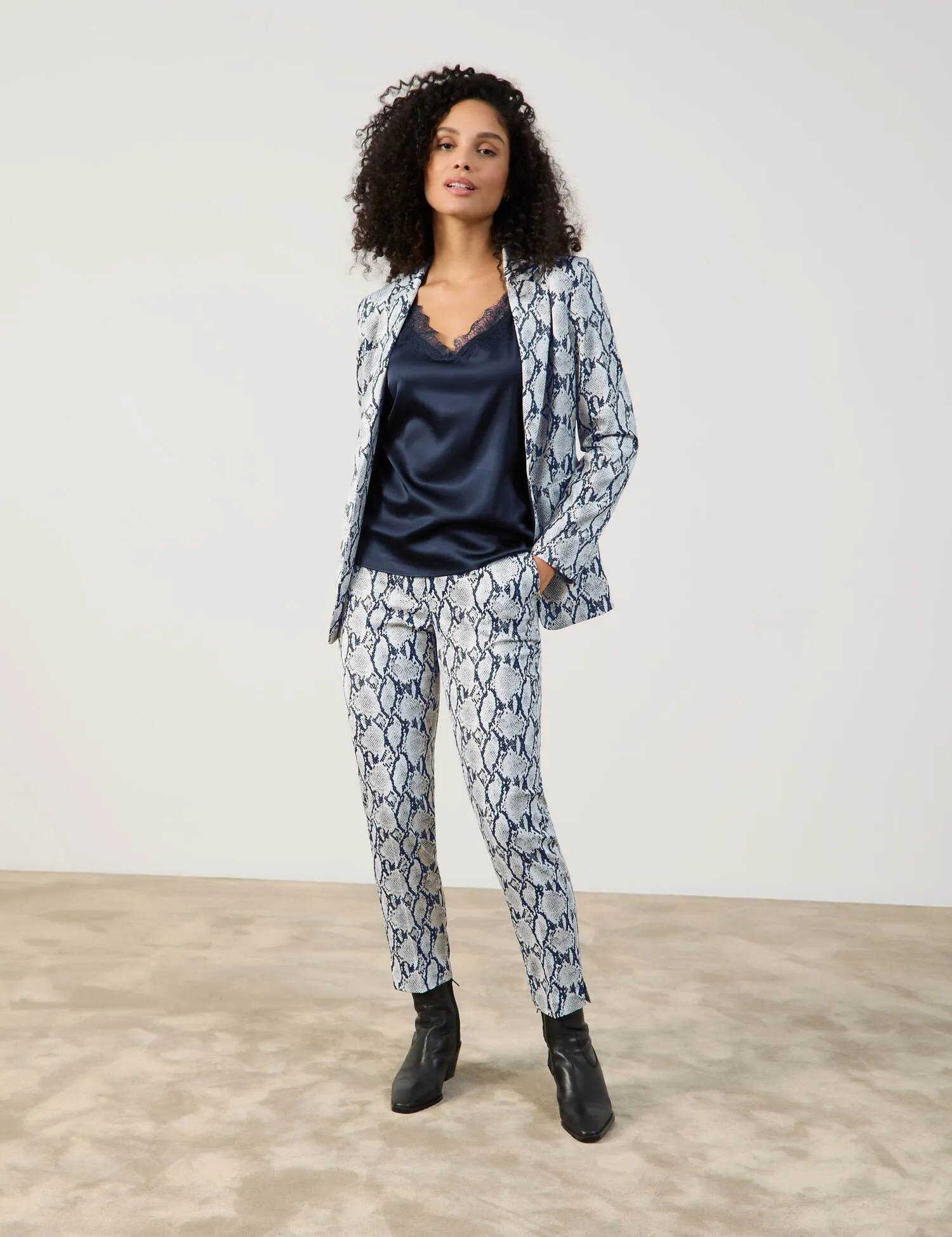 Fashionable blazer with a snakeskin pattern