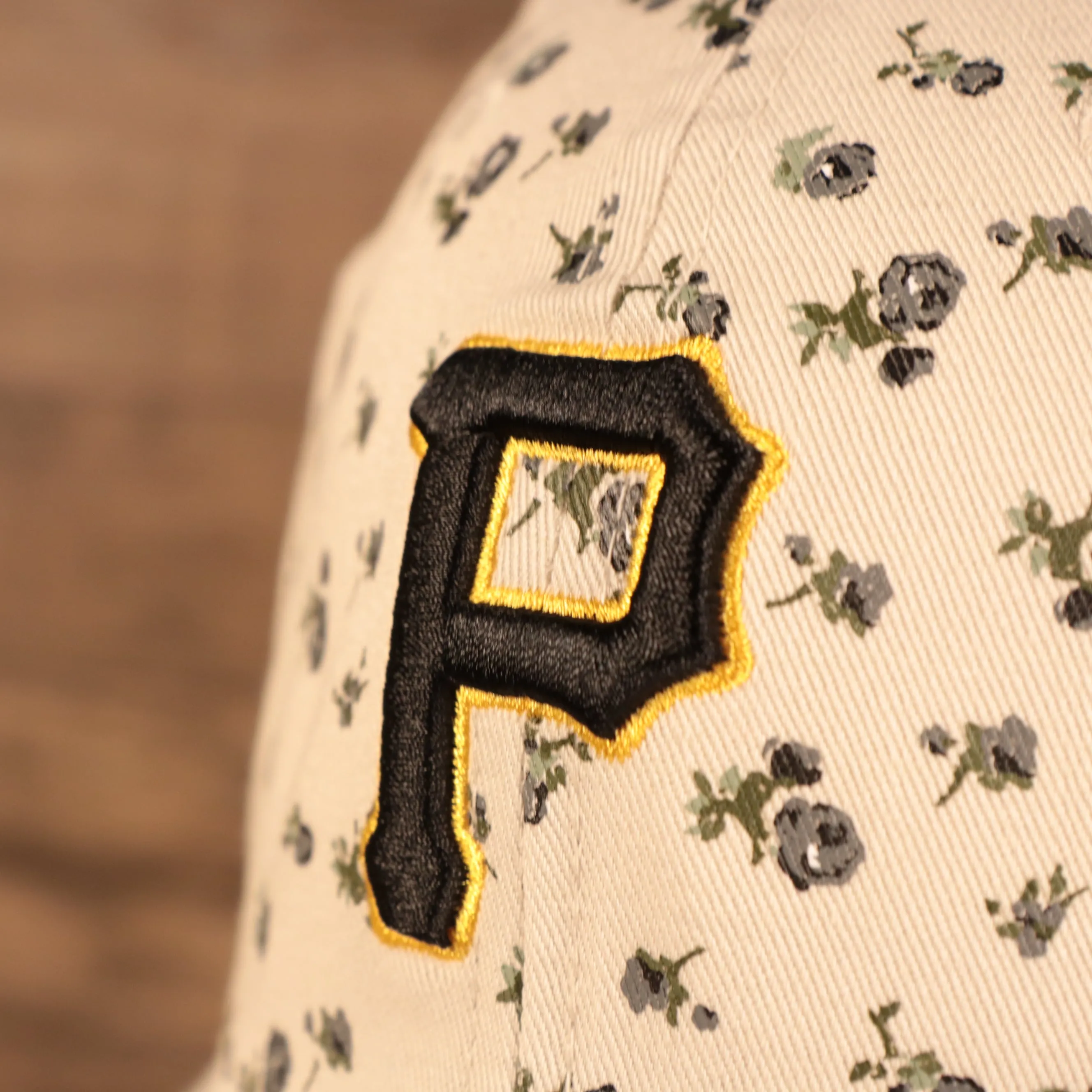 NEW ERA | PITTSBURGH PIRATES | WOMEN MICRO FLORAL  | 9TWENTY 920 | DAD HAT | IVORY | OSFM