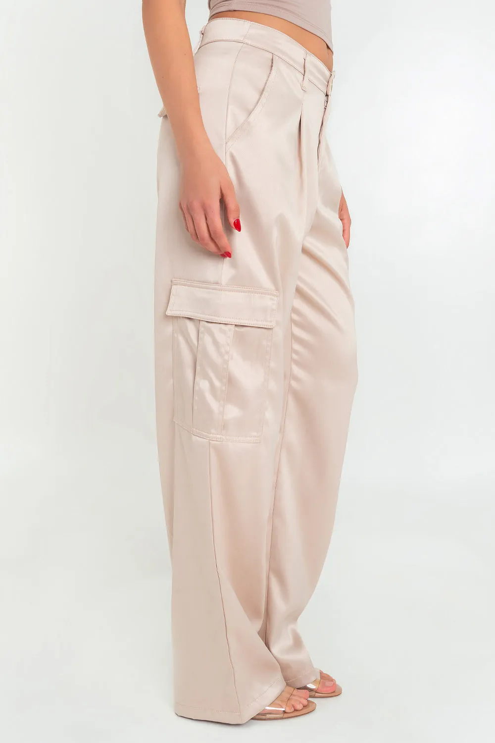 Pantalón cargo satinado wide leg cintura alta