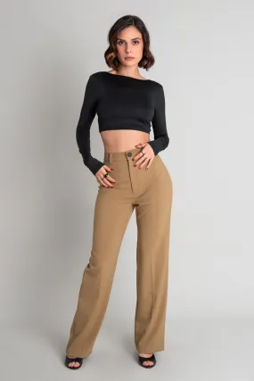 Pantalón de fit wide leg con botón en contraste