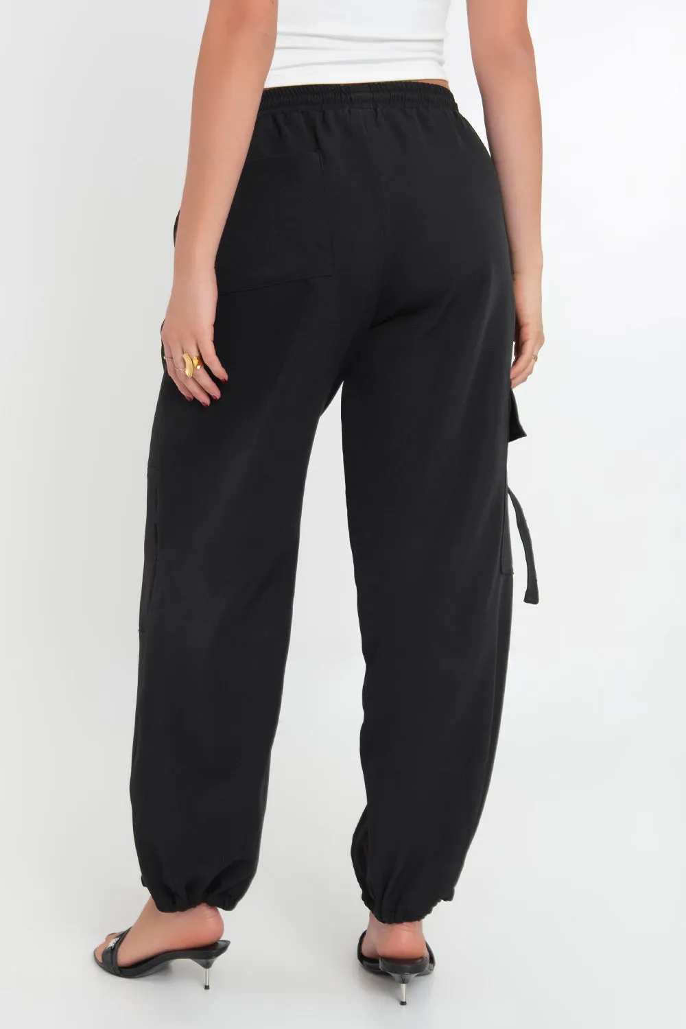 Pantalón jogger cargo de fit recto con jareta