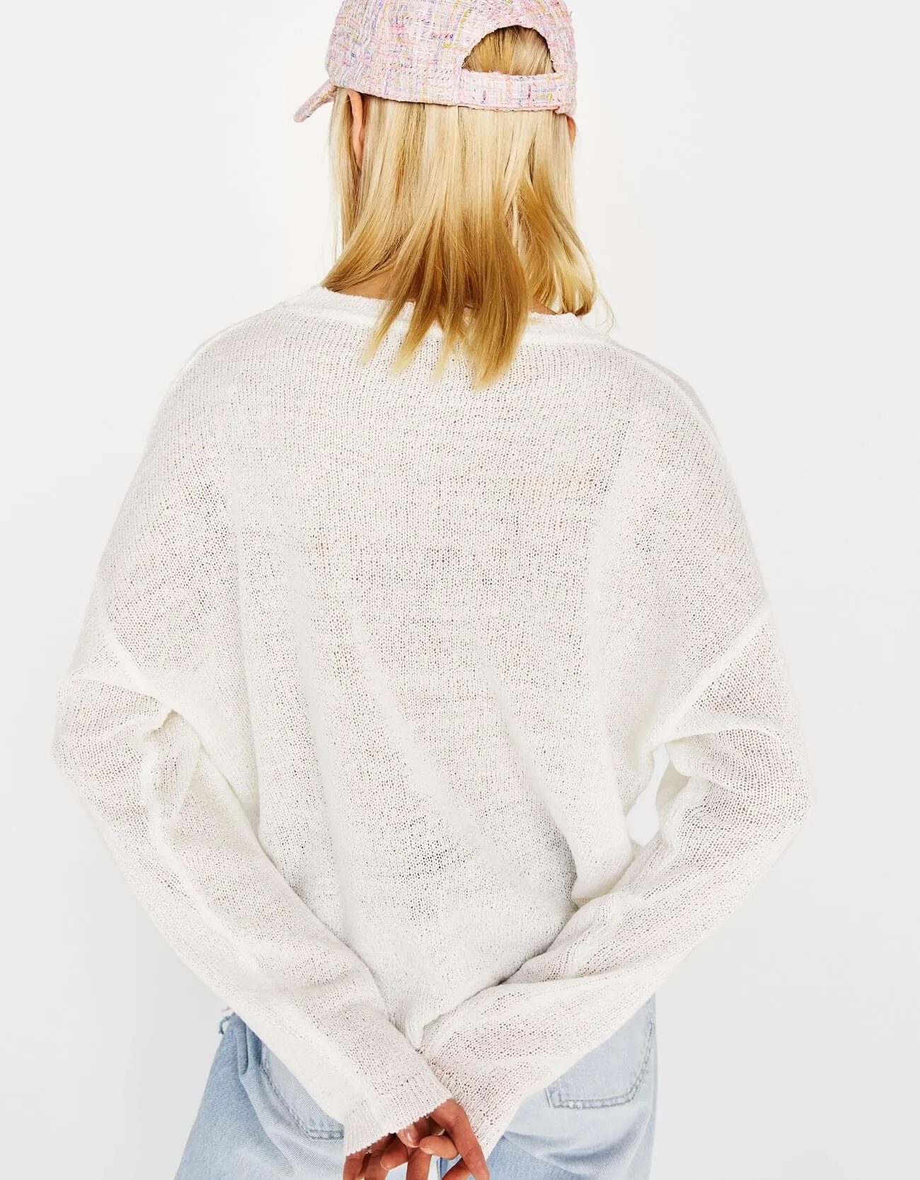 Round neck sweater