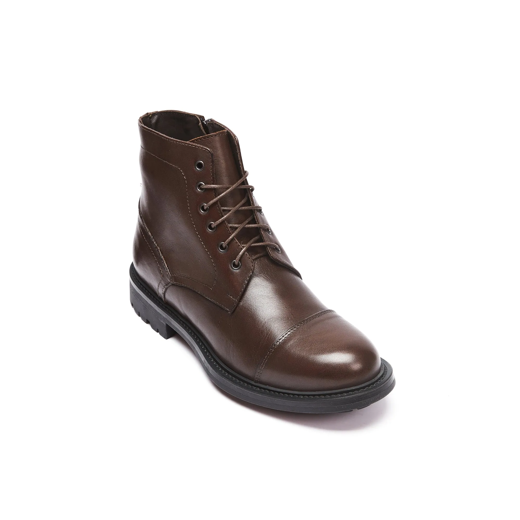 Toe cap laced boot dark brown