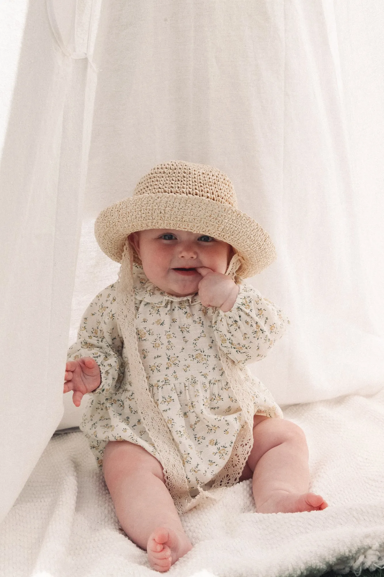 Wicker Lace Tie Hat