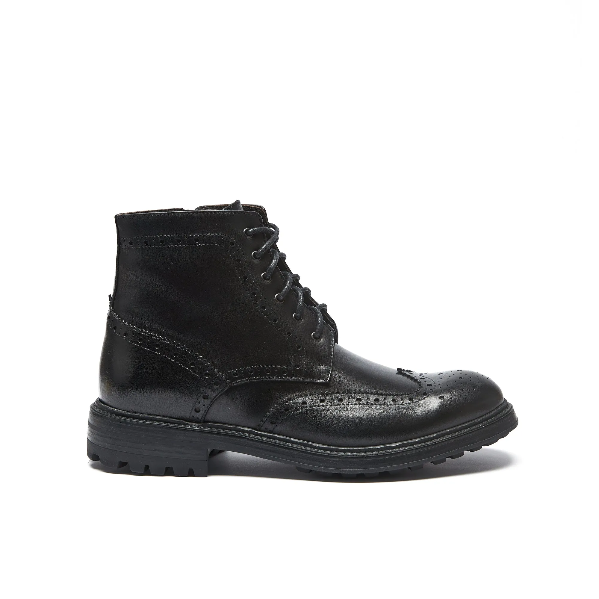 Wing cap ankle boot black