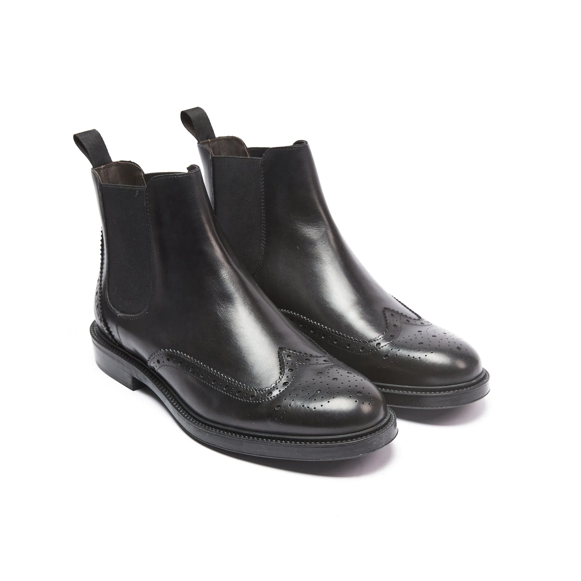 Wing cap chelsea boot black